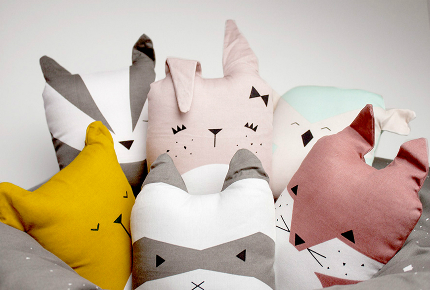 How To Décor Kids Rooms With Fluffy Pillows ➤ Discover the season's newest designs and inspirations for your kids. Visit us at kidsbedroomideas.eu #KidsBedroomIdeas #KidsBedrooms #KidsBedroomDesigns @KidsBedroomBlog