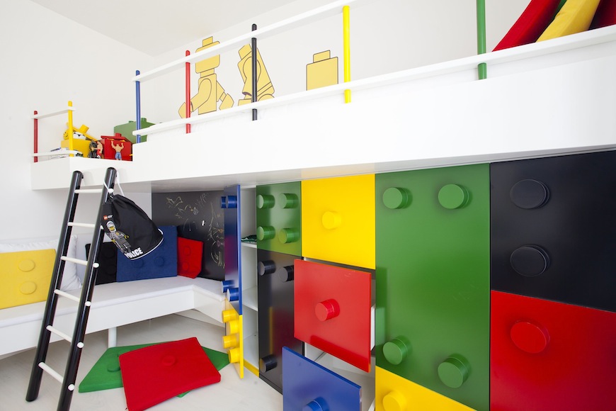 10 Super Cool Kids Playroom Ideas That Usher In Colorful Joy ➤ Discover the season's newest designs and inspirations for your kids. Visit us at www.kidsbedroomideas.eu #KidsBedroomIdeas #KidsBedrooms #KidsBedroomDesigns @KidsBedroomBlog