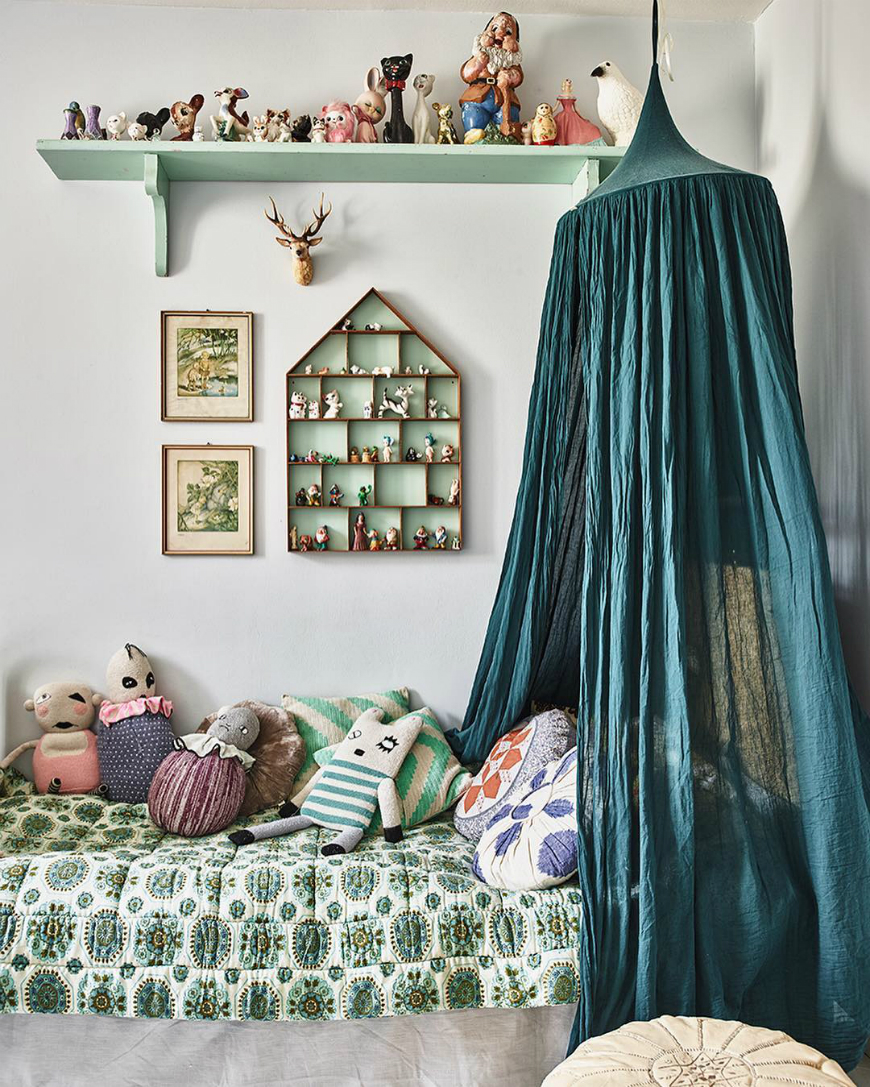 Amazing Dossel Beds For Kids Bedroom You’ll Love ➤ Discover the season's newest designs and inspirations for your kids. Visit us at kidsbedroomideas.eu #KidsBedroomIdeas #KidsBedrooms #KidsBedroomDesigns @KidsBedroomBlog