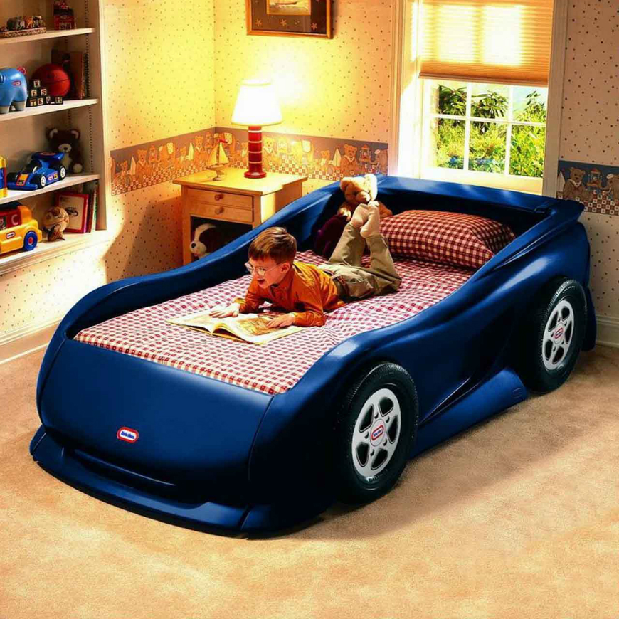 Kids Bedroom Furniture: Car-Shaped Beds ➤ Discover the season's newest designs and inspirations for your kids. Visit us at www.kidsbedroomideas.eu #KidsBedroomIdeas #KidsBedrooms #KidsBedroomDesigns @KidsBedroomBlog
