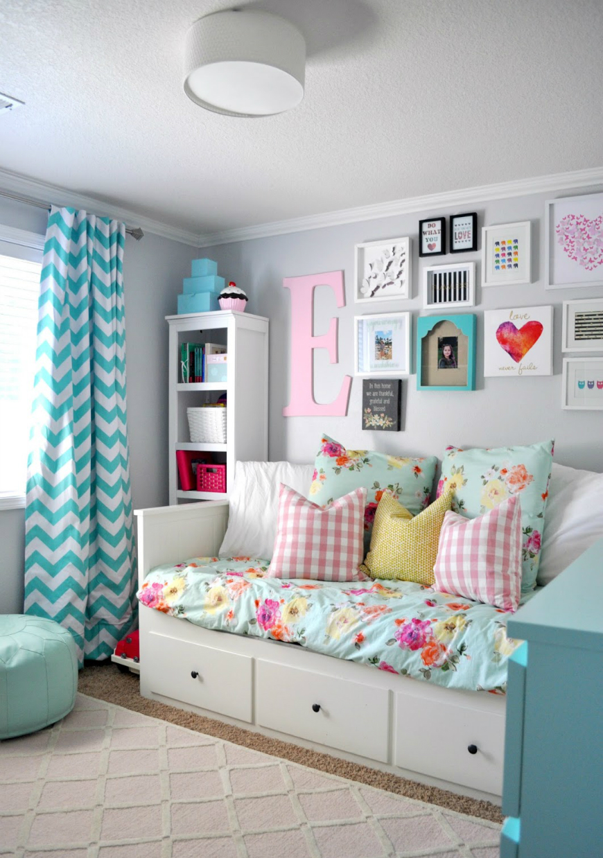 Lovely Small Kids Bedroom Ideas You Will Want to Copy ➤ Discover the season's newest designs and inspirations for your kids. Visit us at www.kidsbedroomideas.eu #KidsBedroomIdeas #KidsBedrooms #KidsBedroomDesigns @KidsBedroomBlog