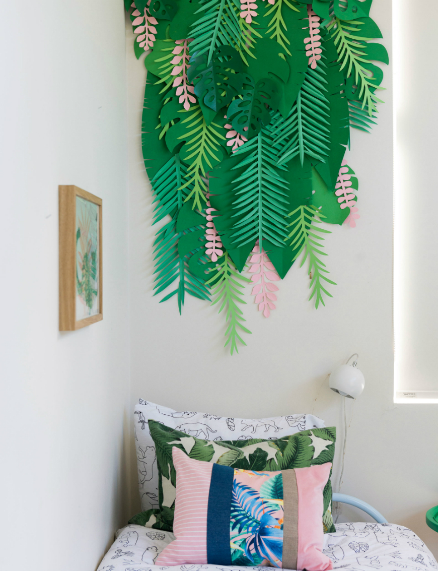 Summer Décor Trends 2017: The Best Kids Tropical Bedroom Ideas Ever! ➤ Discover the season's newest designs and inspirations for your kids. Visit us at www.kidsbedroomideas.eu #KidsBedroomIdeas #KidsBedrooms #KidsBedroomDesigns @KidsBedroomBlog