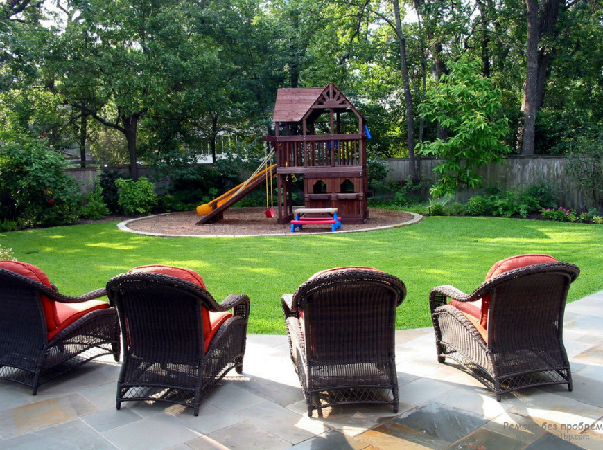 How to Turn The Backyard Into the Most Awesome Playground for Kids ➤ Discover the season's newest designs and inspirations for your kids. Visit us at www.kidsbedroomideas.eu #KidsBedroomIdeas #KidsBedrooms #KidsBedroomDesigns @KidsBedroomBlog