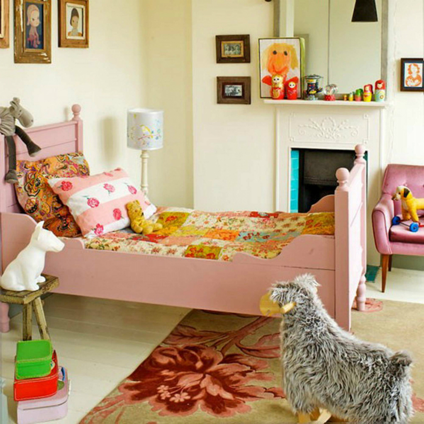 Décor Trends 2017: Check These Awesome Kids Bedroom Fireplace Ideas ➤ Discover the season's newest designs and inspirations for your kids. Visit us at www.circu.net/blog/ #KidsBedroomIdeas #CircuBlog #MagicalFurniture @CircuBlog