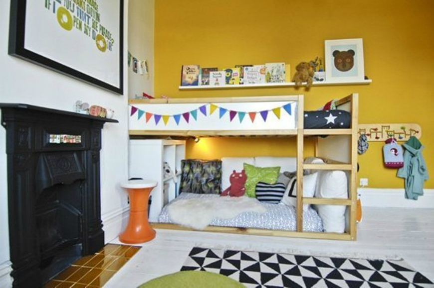 Décor Trends 2017: Check These Awesome Kids Bedroom Fireplace Ideas ➤ Discover the season's newest designs and inspirations for your kids. Visit us at www.circu.net/blog/ #KidsBedroomIdeas #CircuBlog #MagicalFurniture @CircuBlog