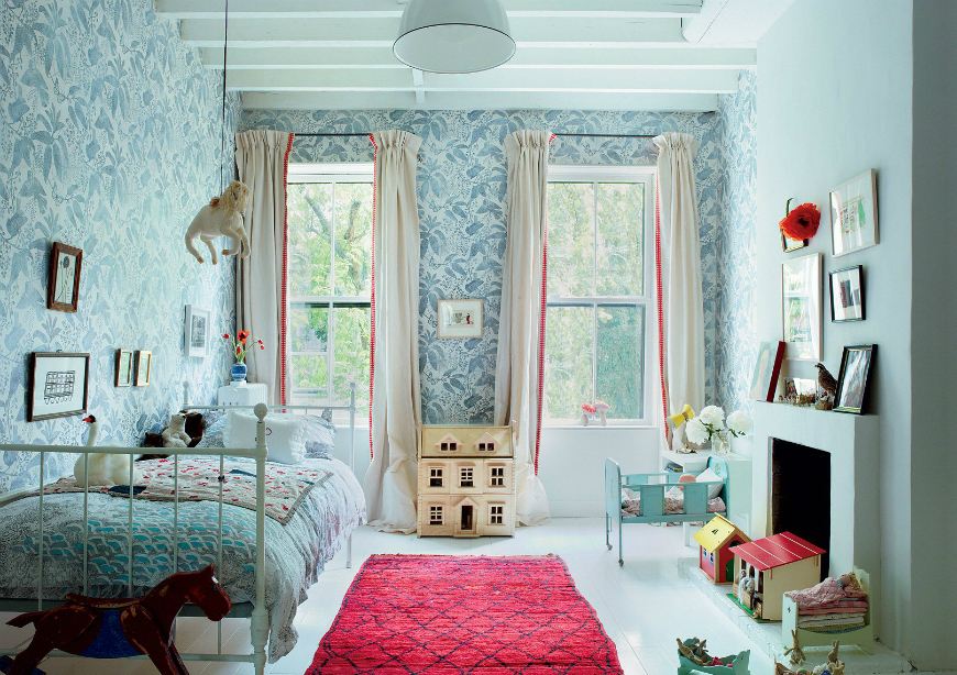 Décor Trends 2017: Check These Awesome Kids Bedroom Fireplace Ideas ➤ Discover the season's newest designs and inspirations for your kids. Visit us at www.circu.net/blog/ #KidsBedroomIdeas #CircuBlog #MagicalFurniture @CircuBlog